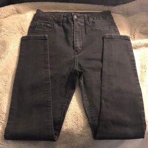 🔹4 for $30 Forever21 Skinny Jeans